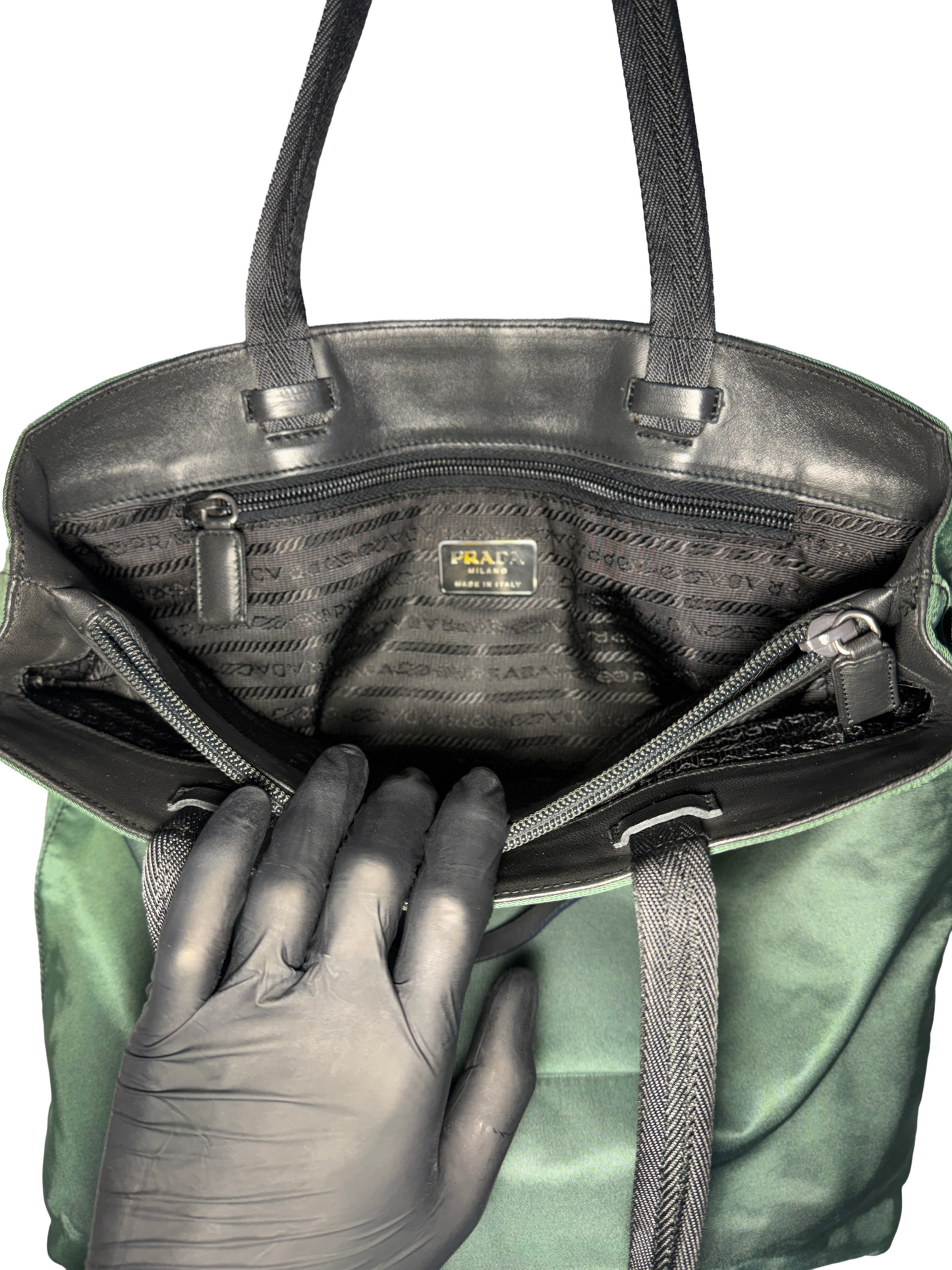 SAC CABAS PRADA – NYLON VERT ET FINITIONS CUIR NOIR