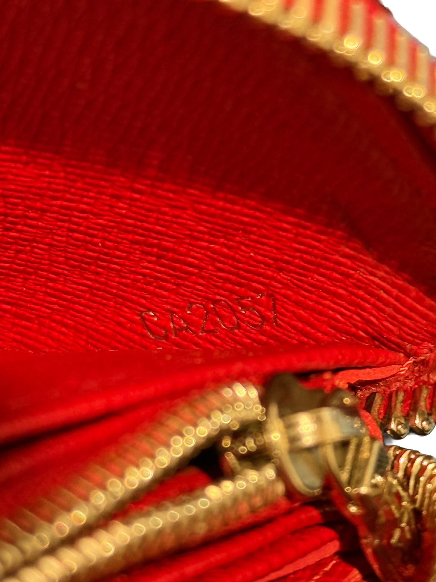 LOUIS VUITTON ZIPPY SARAH WALLET - CUIR EPI ROUGE